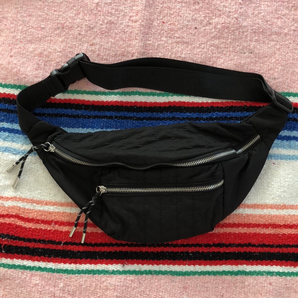 NWOT Pull&Bear Oversized XL Fanny Pack